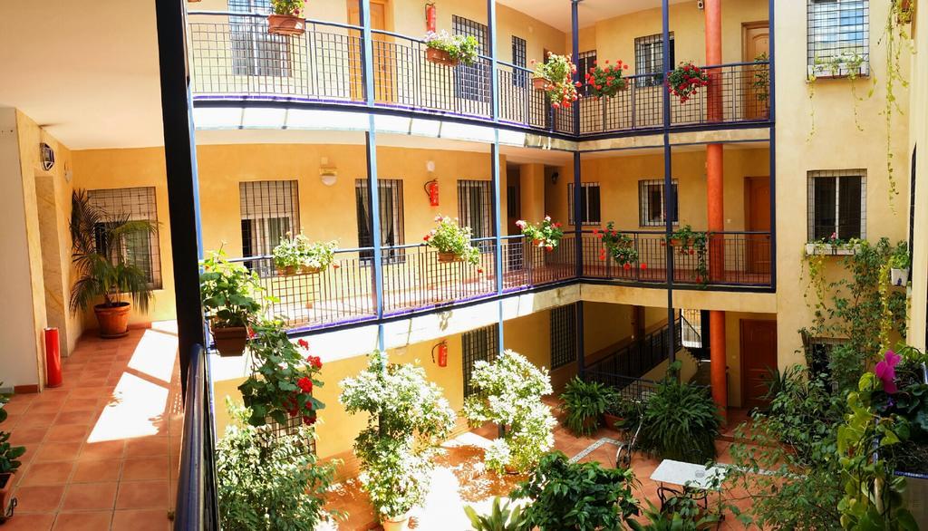Apartamentos Sevilla Exterior photo