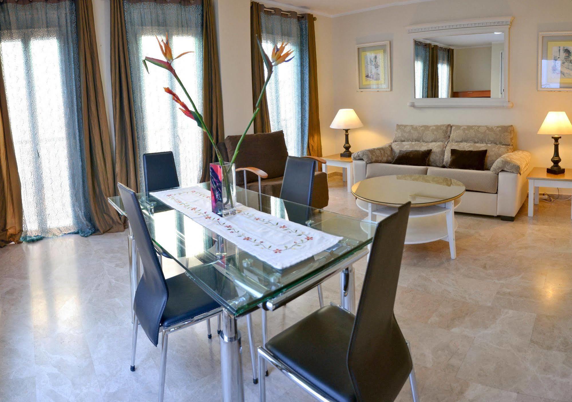Apartamentos Sevilla Exterior photo